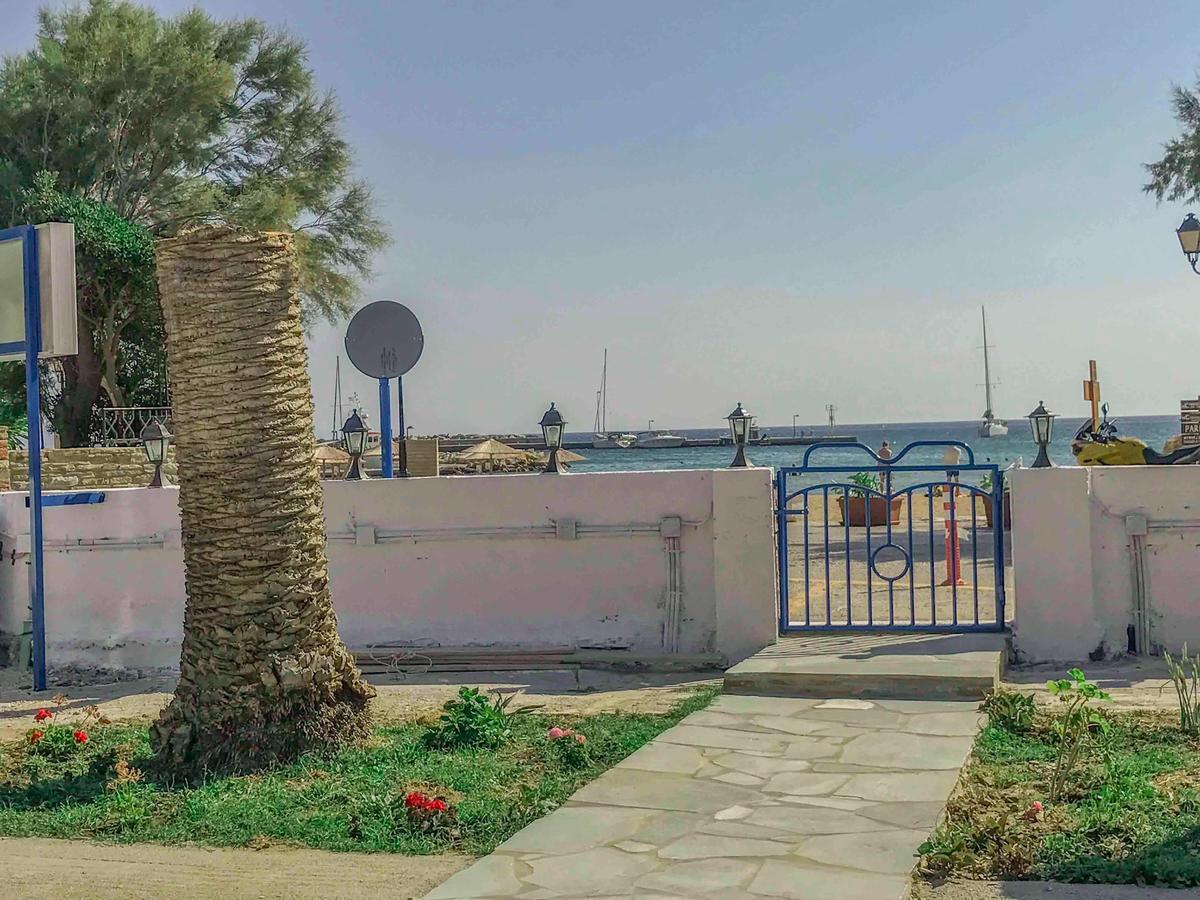 Katerina Beach Rooms Ándros Dış mekan fotoğraf