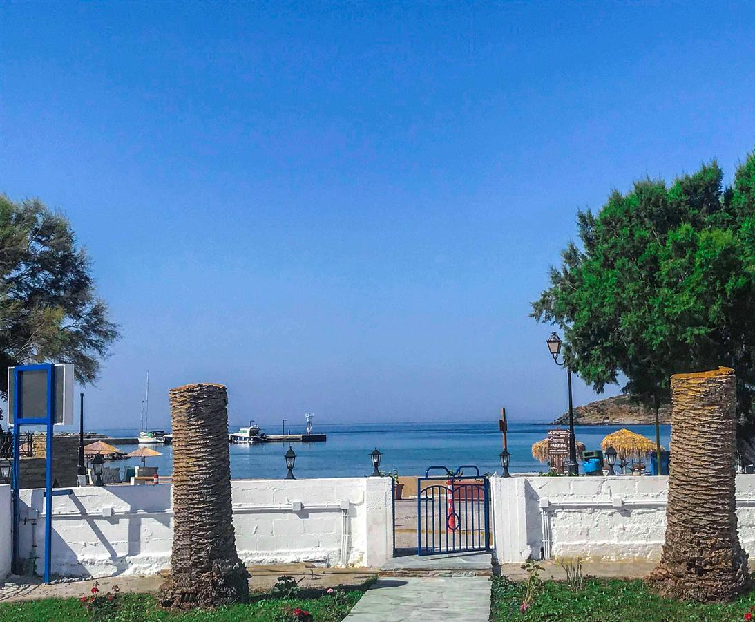 Katerina Beach Rooms Ándros Dış mekan fotoğraf